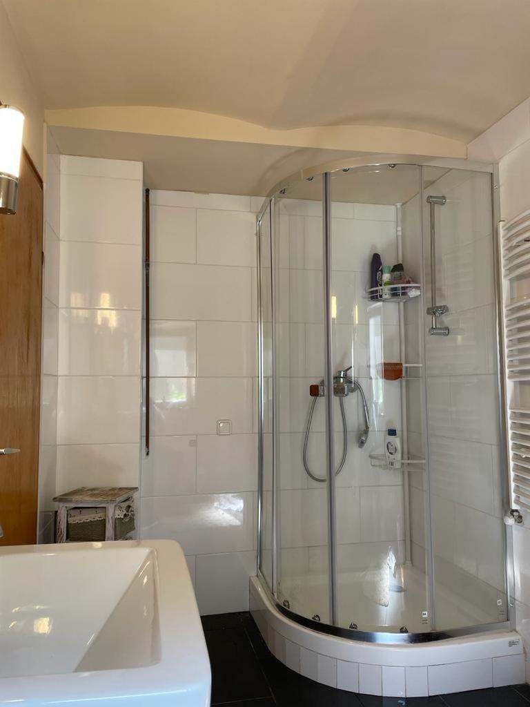Gaestehaus Linden -Zweibettzimmer Luaran gambar